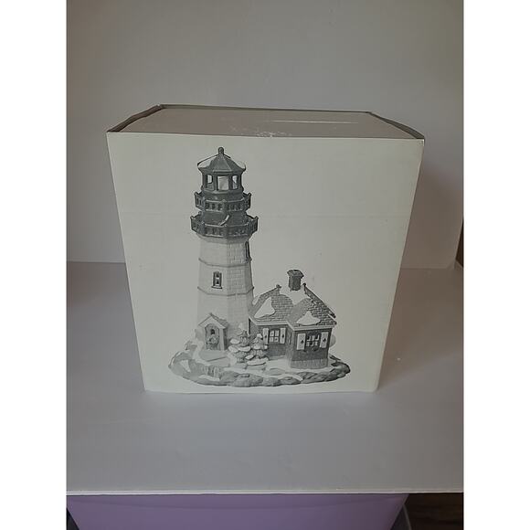 Dept 56 "CHRISTMAS COVE LIGHTHOUSE" #5483-6 1995 retired 2001 - Picture 11 of 13